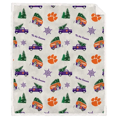 Couverture polaire en flanelle Sherpa Pegasus Clemson Tigers Holiday Truck Repeat 50" x 60"