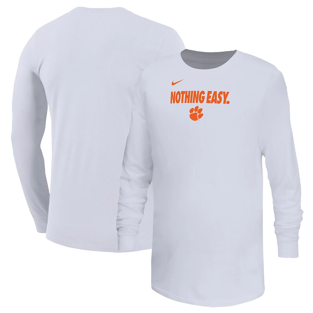 T-shirt à manches longues Nike pour jeunes Clemson Tigers 2025 On-Court Bench Blanc
