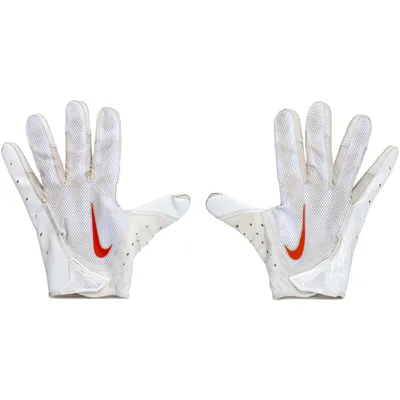 Amari Cooper Cleveland Browns Fanatics Authentic Game-Used White Nike Gloves vs. Baltimore Ravens on October 23, 2022
