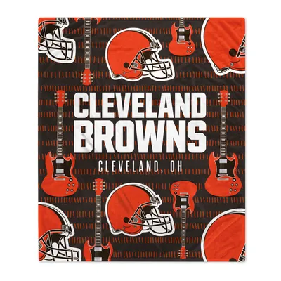 Cleveland Browns 60'' x 70'' Hometown Logo Fleece Blanket