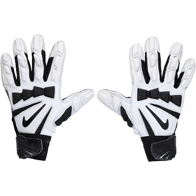 Gants blancs Nike utilisés par Joel Bitonio pour le match des Cleveland Browns contre les Baltimore Ravens le 17 décembre 2022