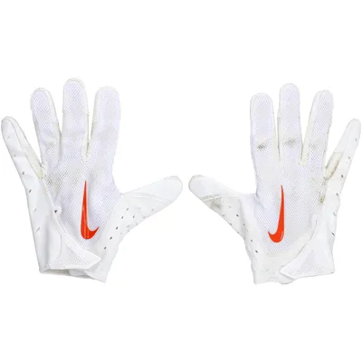 Lids Kareem Hunt Cleveland Browns Fanatics Authentic Game-Used Nike Orange  Gloves vs. Washington Commanders on January 1, 2023