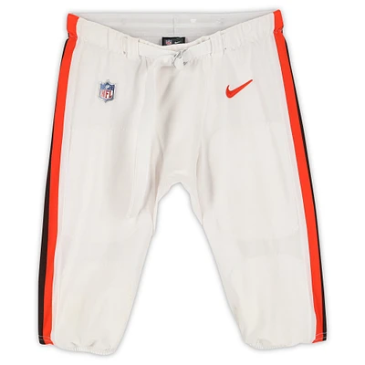 Pantalon blanc #27 de Kareem Hunt des Cleveland Browns utilisé lors de la saison 2022 de la NFL