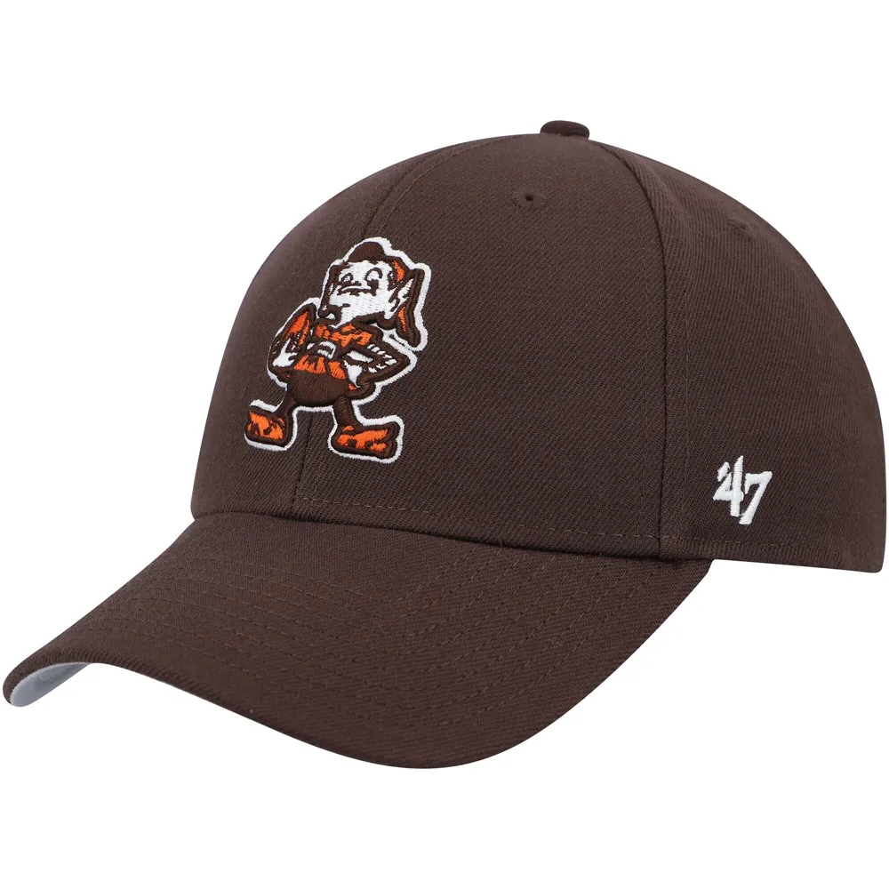 New Era Brown Cleveland Browns 2022 Sideline Ink Dye Cuffed Knit Hat