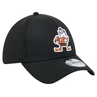 Men's New Era Black Cleveland Browns Throwback Main 39THIRTY Flex Hat