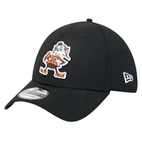 Men's New Era Black Cleveland Browns Throwback Main 39THIRTY Flex Hat