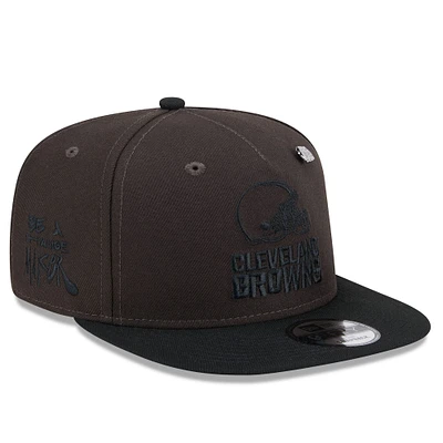 Casquette à visière plate 9FIFTY Cleveland Browns 2024 Inspire Change A-Frame pour homme New Era marron/noir