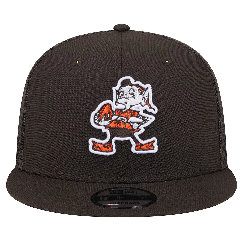 Men's New Era Brown Cleveland Browns Throwback Main Trucker 9FIFTY Snapback Hat