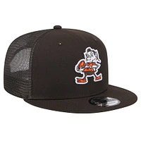 Men's New Era Brown Cleveland Browns Throwback Main Trucker 9FIFTY Snapback Hat