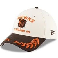 Men's New Era  Cream/Brown Cleveland Browns 2025 NFL Draft 39THIRTY Flex Hat