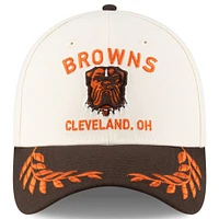 Men's New Era  Cream/Brown Cleveland Browns 2025 NFL Draft 39THIRTY Flex Hat