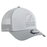 Men's New Era Gray Cleveland Browns Domain 9FORTY A-Frame Trucker Adjustable Hat