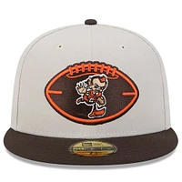 Casquette ajustée 59FIFTY historique Stone/Cleveland Browns 2024 Sideline New Era pour hommes