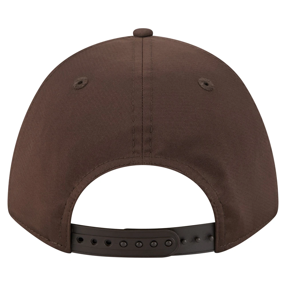 Men's New Era  White/Brown Cleveland Browns Adventure Gradient 9FORTY M-Crown A-Frame Adjustable Hat