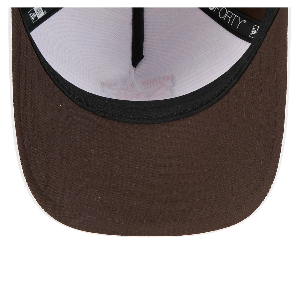 Men's New Era  White/Brown Cleveland Browns Adventure Gradient 9FORTY M-Crown A-Frame Adjustable Hat