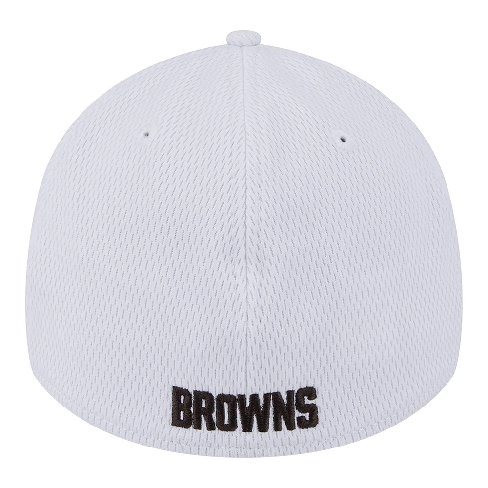 Men's New Era White Cleveland Browns Active 39THIRTY Flex Hat