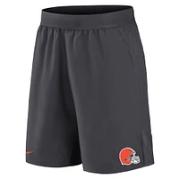 Short tissé extensible Nike anthracite Cleveland Browns pour homme