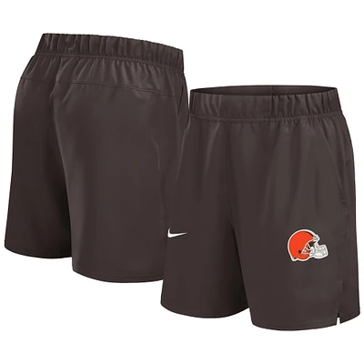 Short Nike marron Cleveland Browns Blitz Victory Performance pour homme