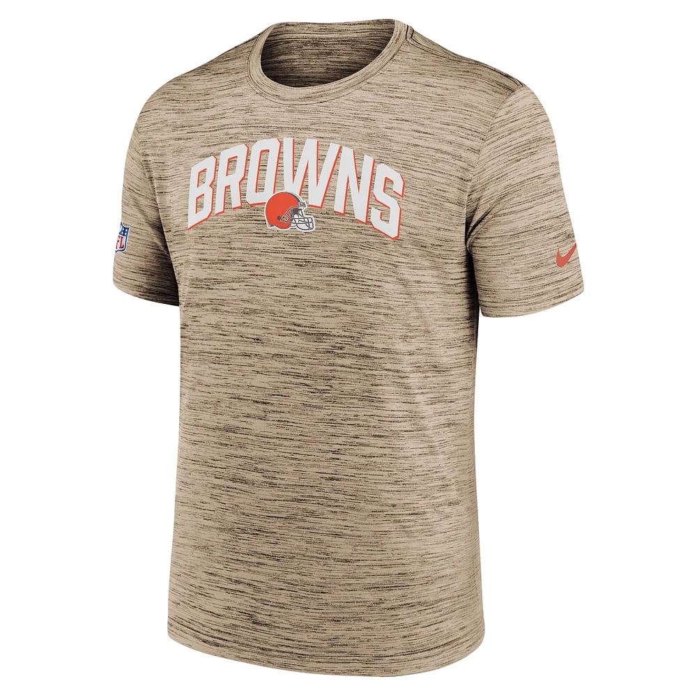 T-shirt Nike marron Cleveland Browns Sideline Velocity Athletic Stack Performance pour homme