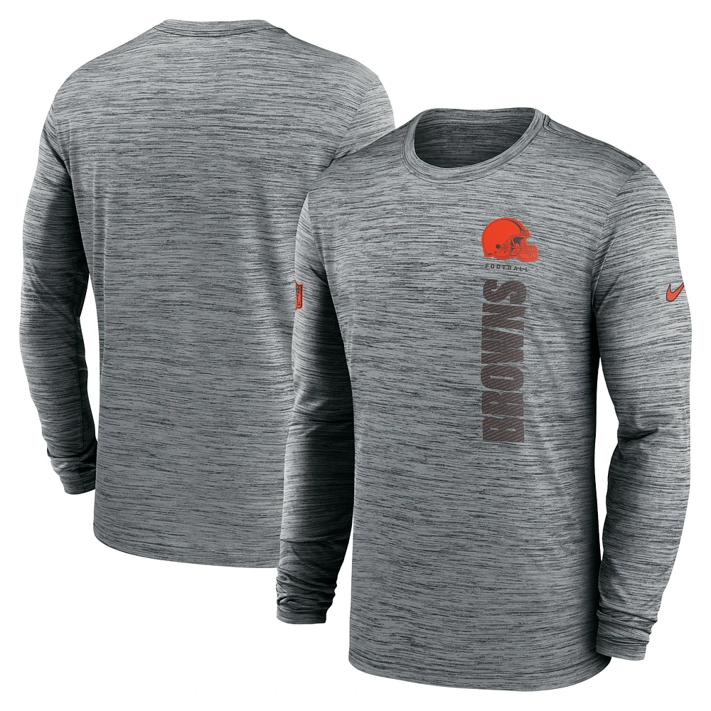 T-shirt Nike gris à manches longues pour homme Cleveland Browns 2024 Sideline Velocity Performance