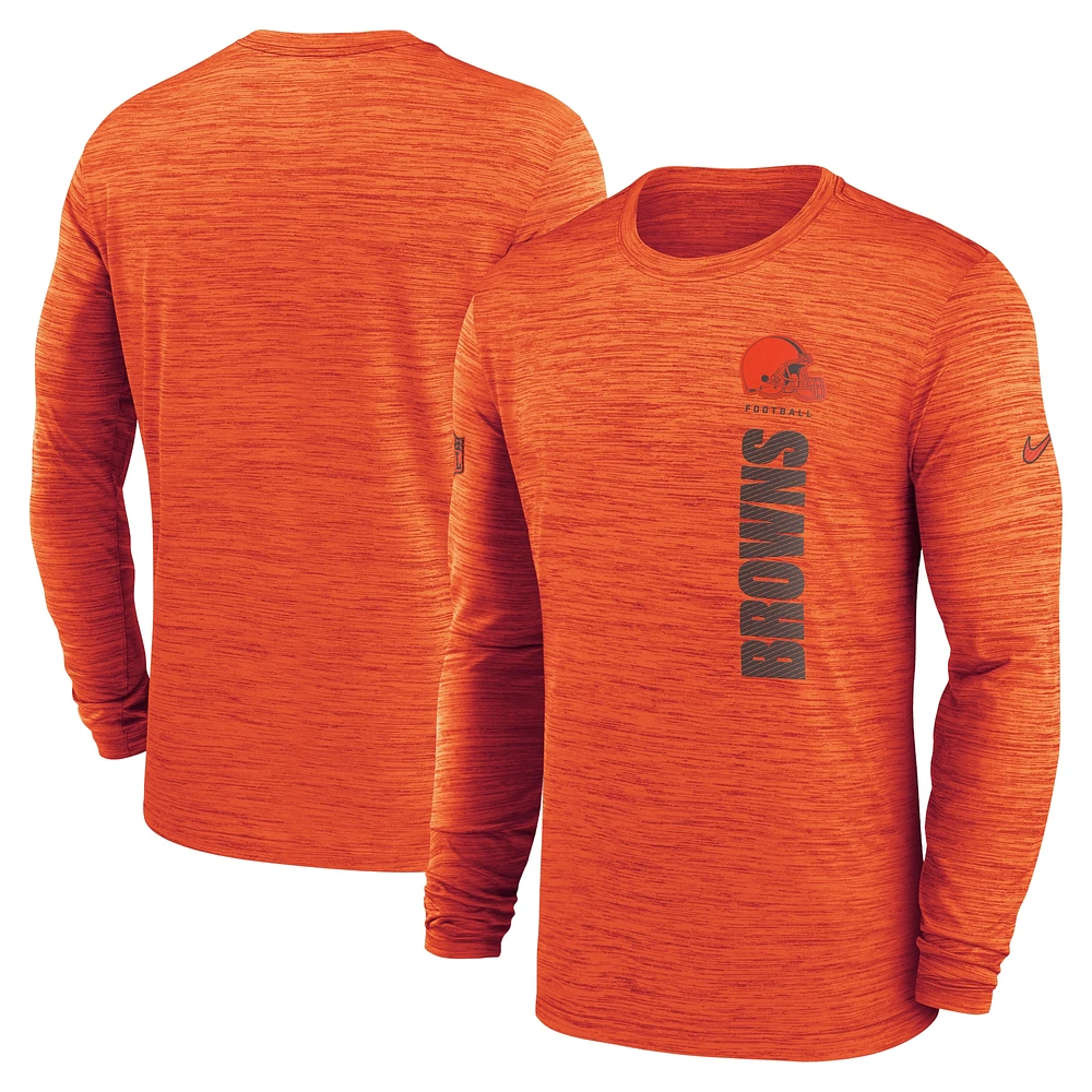 T-shirt Nike orange Cleveland Browns 2024 Sideline Velocity Performance à manches longues pour homme