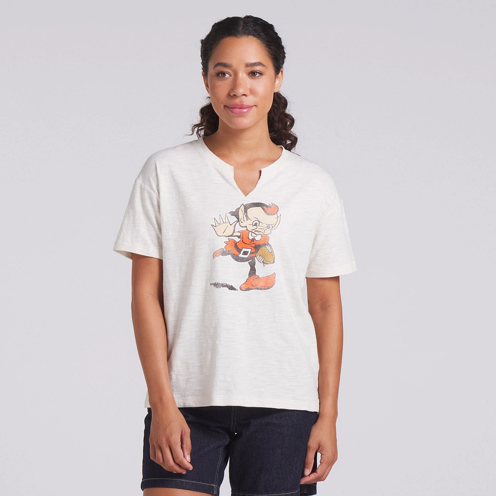 T-shirt boxy flammé Fanatics crème pour femme des Cleveland Browns, motif Trick Play