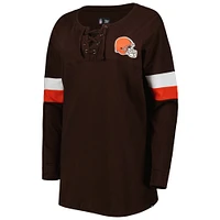 T-shirt à manches longues léger lacets Cleveland Browns Athletic Varsity New Era pour femme, marron