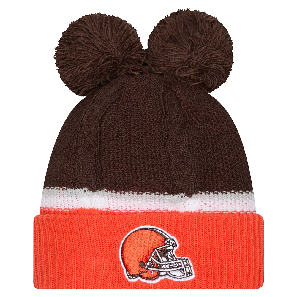 Bonnet en tricot à revers double bulle Cleveland Browns de New Era pour femme avec pompons