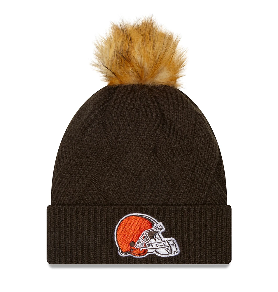 Bonnet en tricot à revers Snowy Cleveland Browns pour femme New Era marron avec pompon