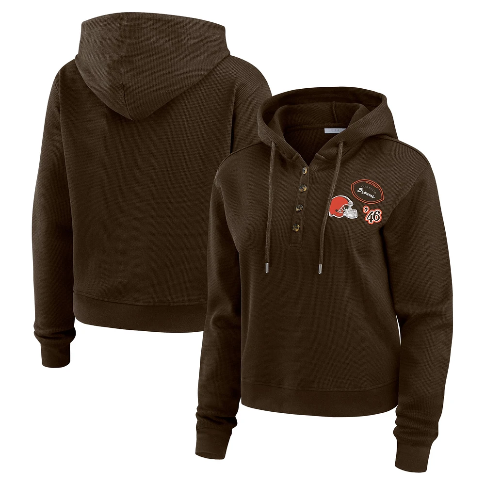 Pull à capuche gaufré marron Cleveland Browns WEAR by Erin Andrews pour femme