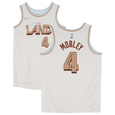 Maillot Swingman Nike City Edition 2022-23 blanc dédicacé par Evan Mobley des Cleveland Cavaliers avec inscription « Let Em Know »