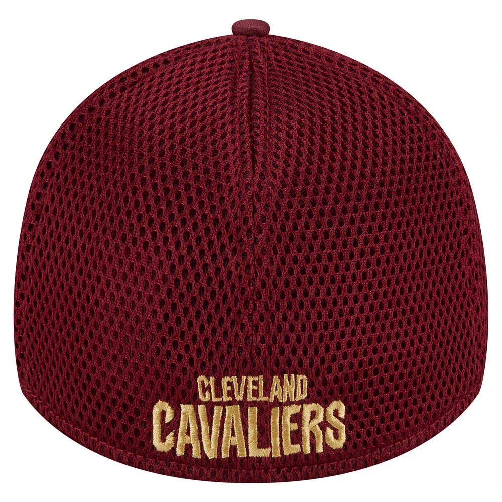 Men's New Era  Wine Cleveland Cavaliers Subtle Camo 39THIRTY Flex Hat