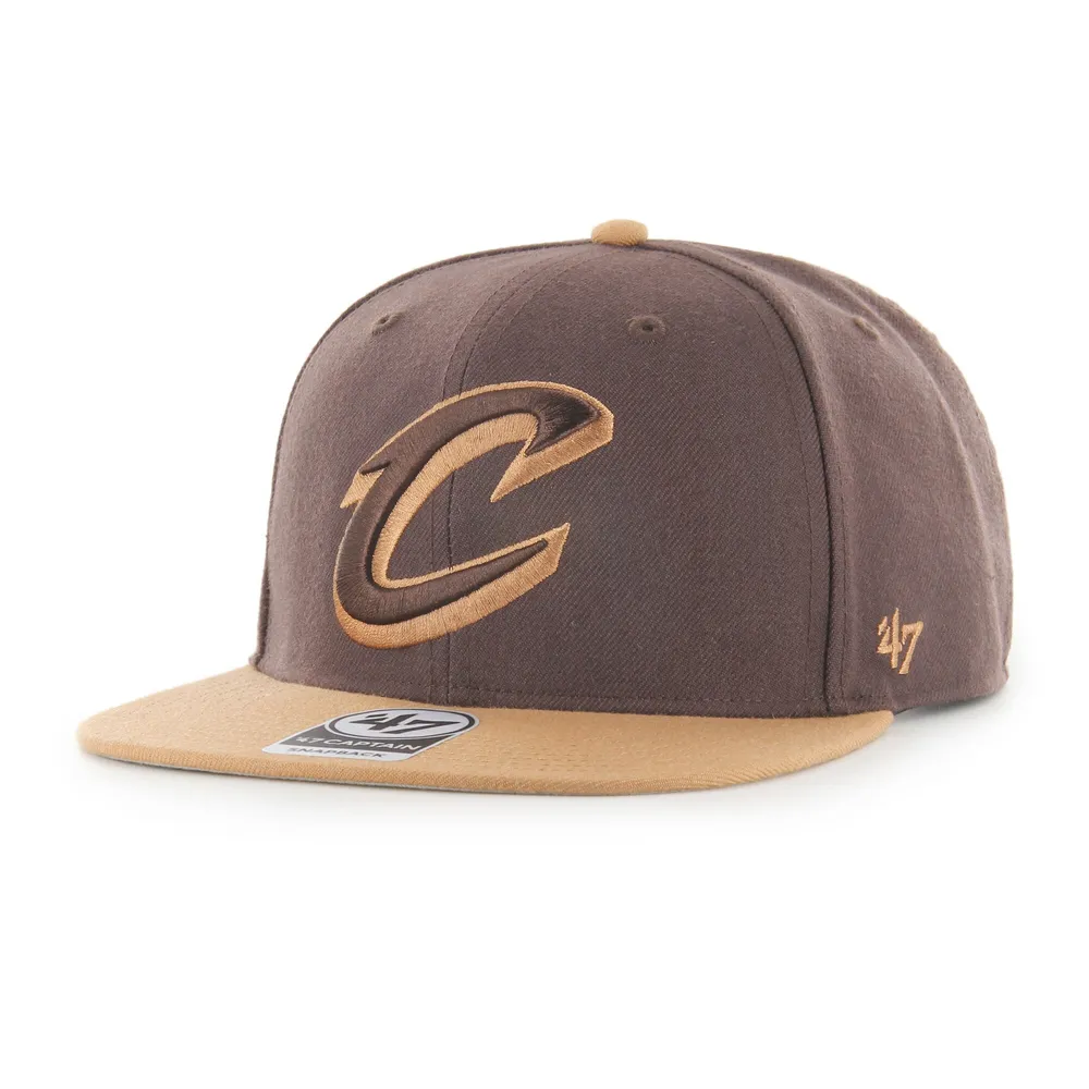 Men's Mitchell & Ness Gold Cleveland Cavaliers Core Basic Snapback Hat
