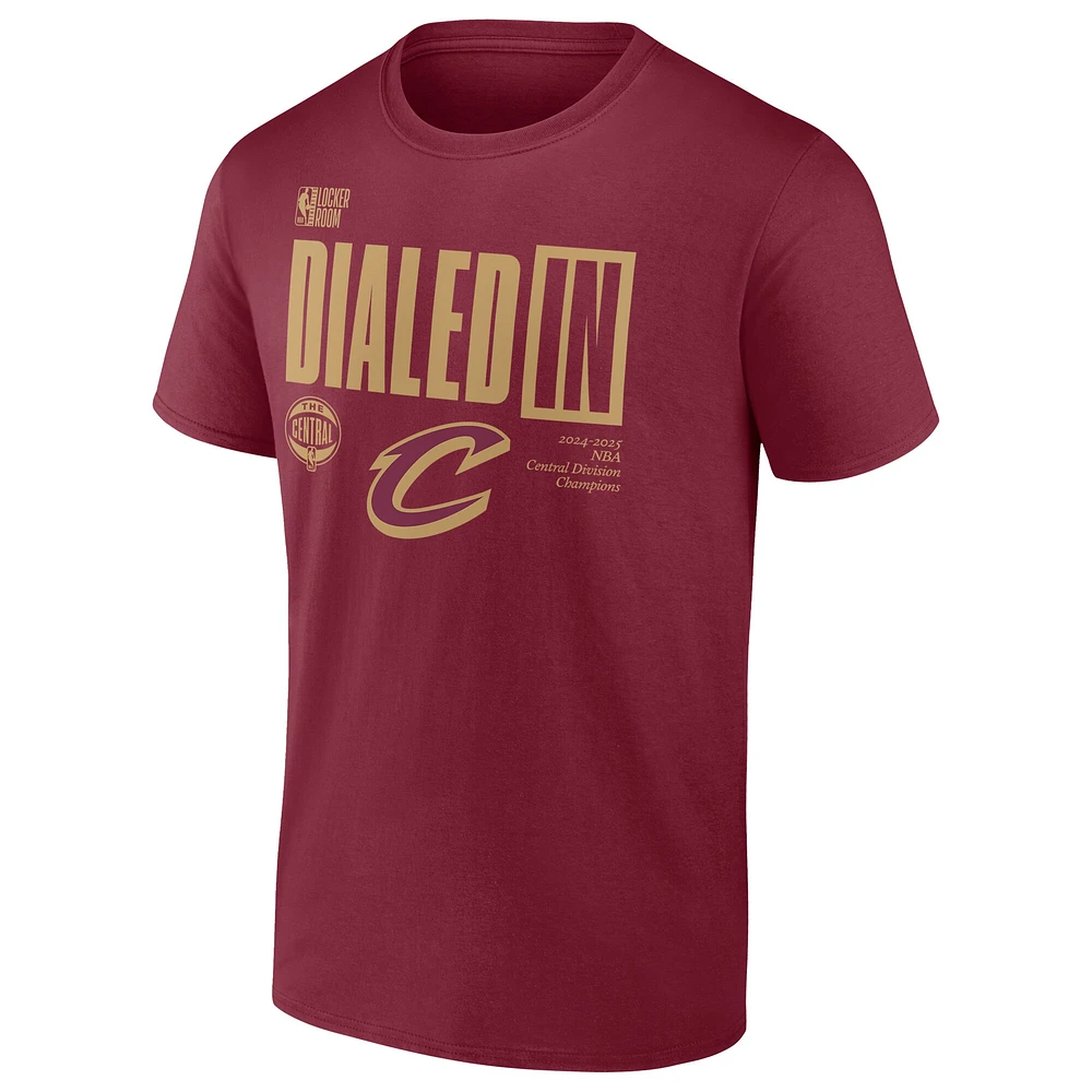 T-shirt Fanatics Wine pour hommes Cleveland Cavaliers Champions de la division centrale 2025 Vestiaire