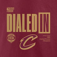 T-shirt Fanatics Wine pour hommes Cleveland Cavaliers Champions de la division centrale 2025 Vestiaire