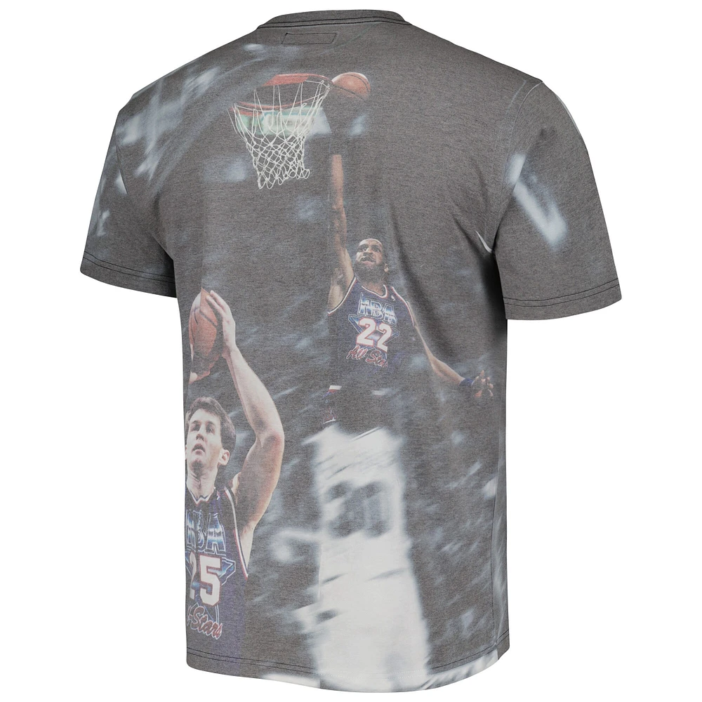 T-shirt graphique Mitchell & Ness Cleveland Cavaliers Above the Rim pour homme