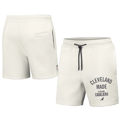 Short en polaire épais NFL x Staple pour hommes, Cleveland Cavaliers Pigeon, crème