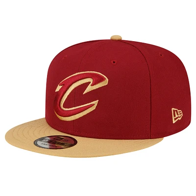 Men's New Era Wine/Gold Cleveland Cavaliers Official Team Color 2Tone 9FIFTY Snapback Hat