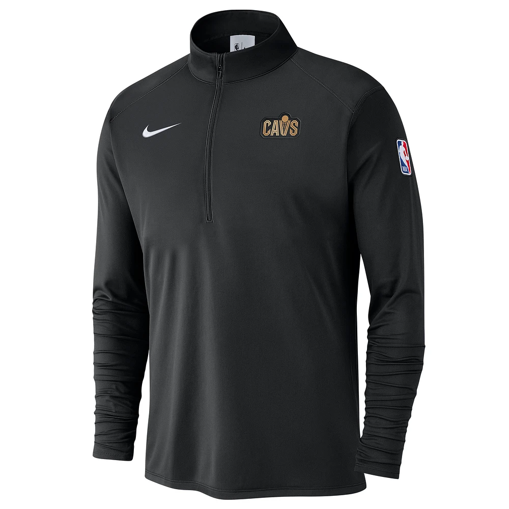 Haut à demi-zip Nike noir Cleveland Cavaliers 2024/25 Courtside Performance pour homme