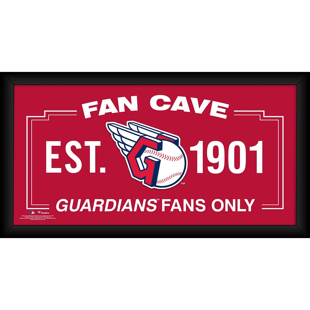 Collage encadré de 10'' x 20'' de la grotte des fans des Cleveland Guardians