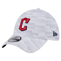 Men's New Era  White Cleveland Guardians Graded 39THIRTY Stretch Fit Hat