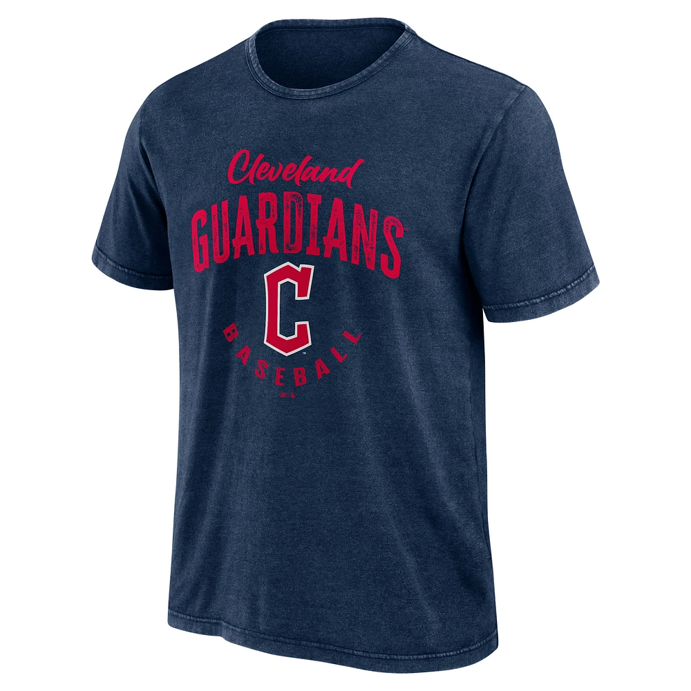 T-shirt délavé pour homme de la collection Darius Rucker Fanatics, bleu marine, Cleveland Guardians, Cooperstown