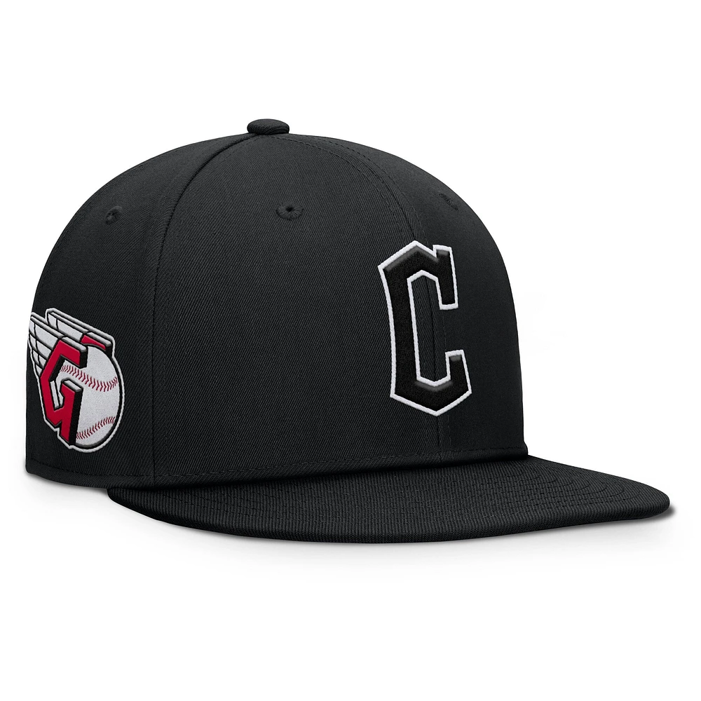 Men's Fanatics Black Cleveland Guardians Walk-Off Bullpen Snapback Hat