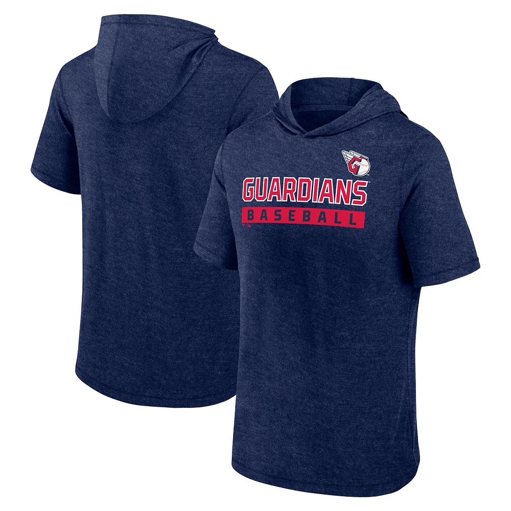 Sweat à capuche manches courtes pour hommes Fanatics Heather Navy Cleveland Guardians Push