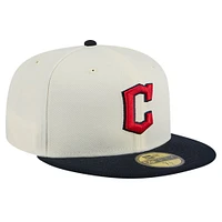 Casquette ajustée Cleveland Guardians Chrome 59FIFTY de New Era pour homme, couleur crème