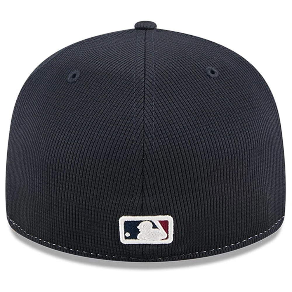 Casquette d'entraînement au bâton New Era 59FIFTY bleu marine/blanc City Connect des Cleveland Guardians pour homme