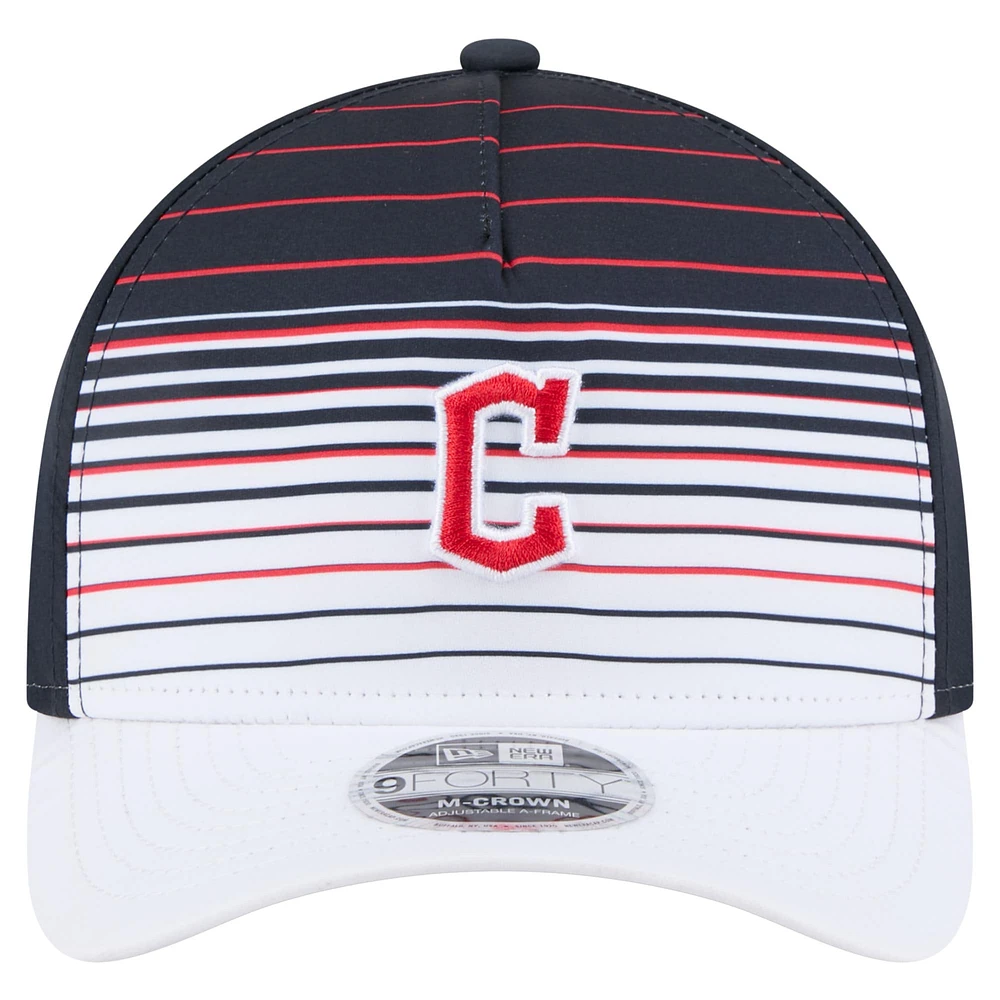 Men's New Era  Navy Cleveland Guardians Gradient 9FORTY M-Crown Adjustable Hat
