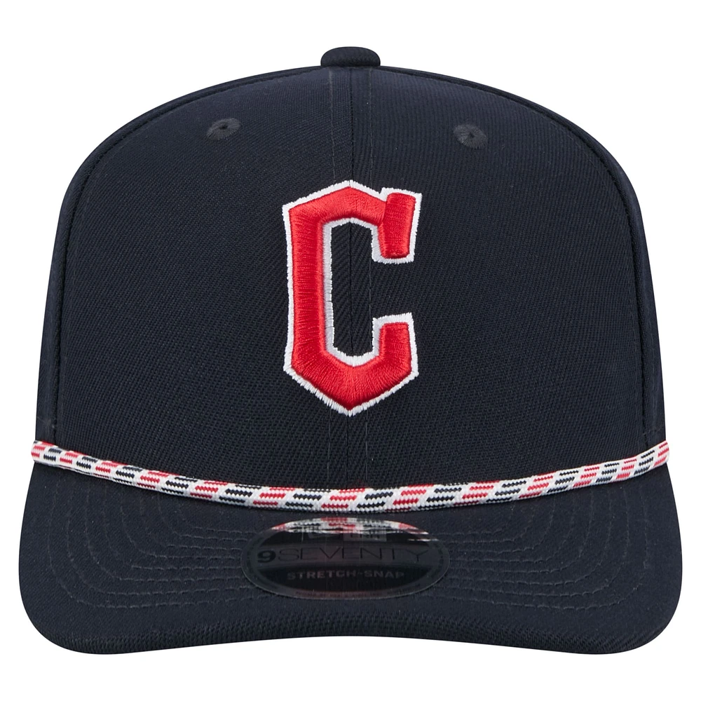 Casquette extensible à boutons-pression multi-cordes Cleveland Guardians 9SEVENTY de New Era pour homme
