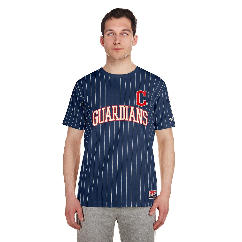 T-shirt à rayures bleu marine Cleveland Guardians pour homme New Era