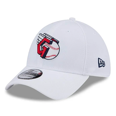 Men's New Era White Cleveland Guardians 39THIRTY Flex Hat